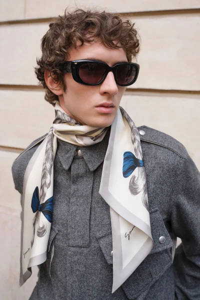Look 20